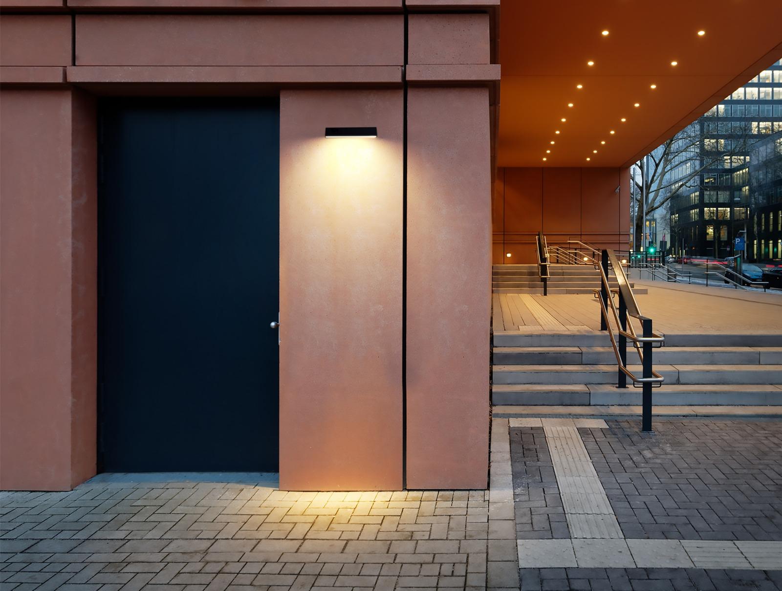 Solar Wall Light – 1000 Lumens - Image 10