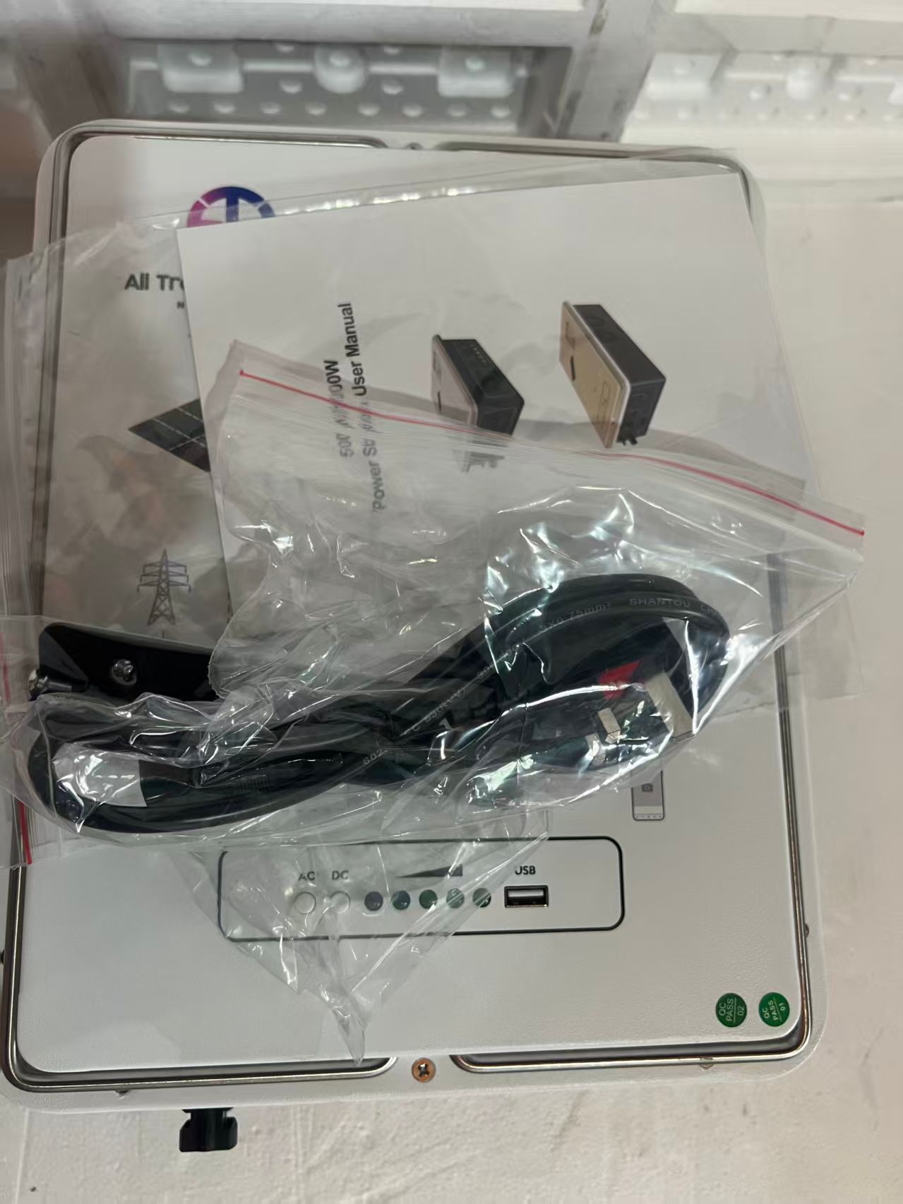 1000watt SOLAR POWERED PORTABLE POWER GENERATOR - Image 2