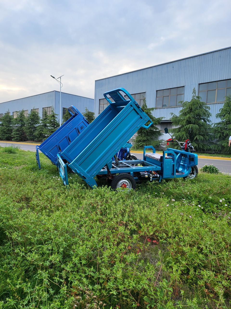 Electric Loader - Image 4